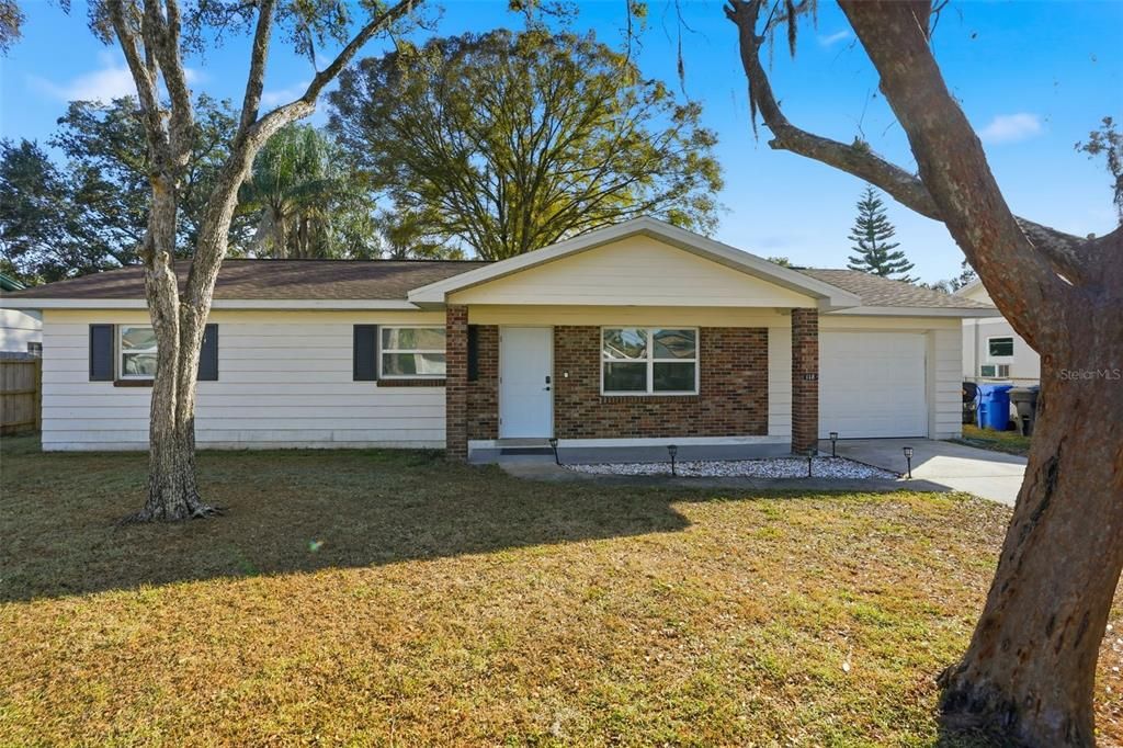 Active With Contract: $369,000 (3 beds, 2 baths, 1312 Square Feet)