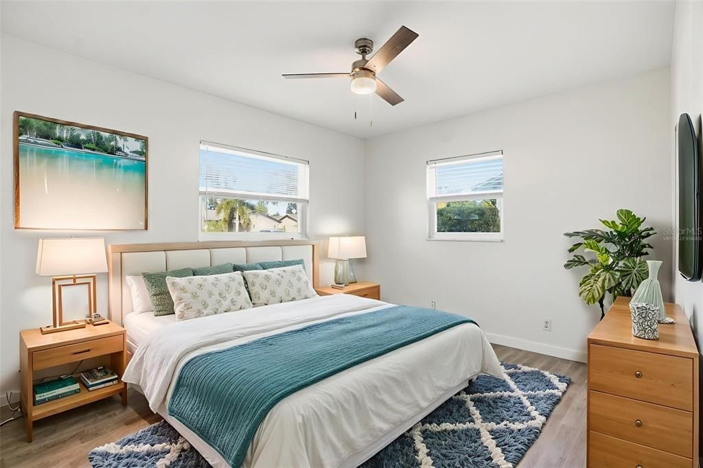 Active With Contract: $369,000 (3 beds, 2 baths, 1312 Square Feet)