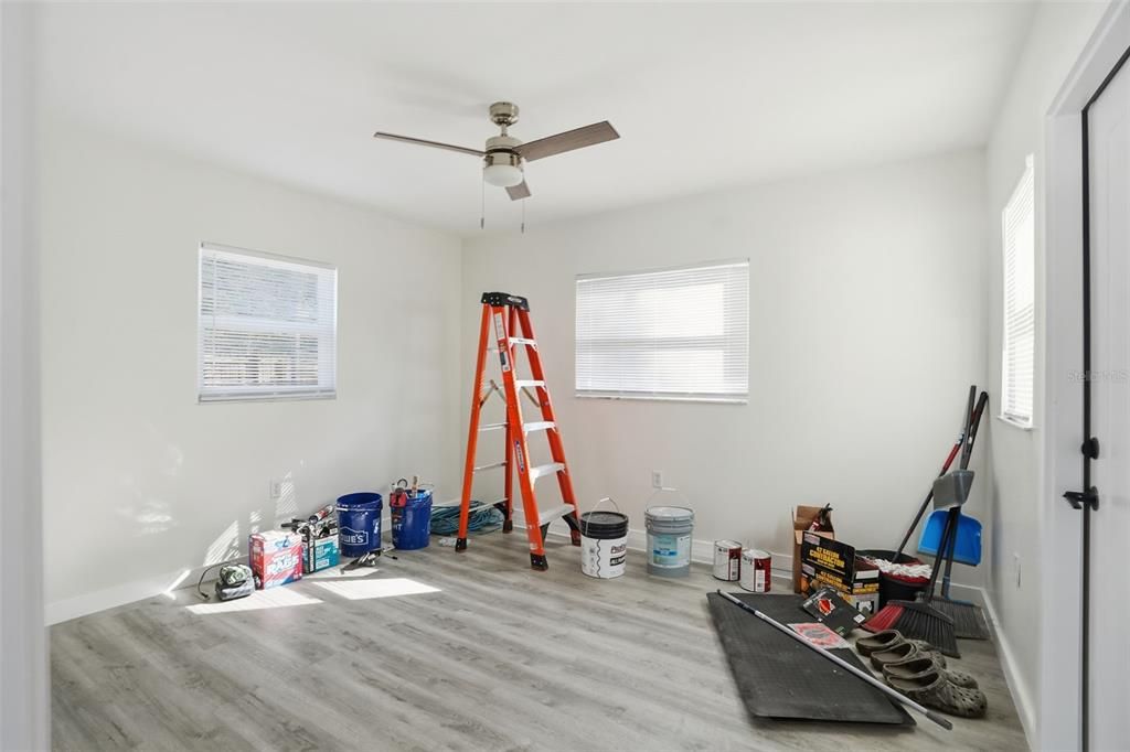 Active With Contract: $369,000 (3 beds, 2 baths, 1312 Square Feet)