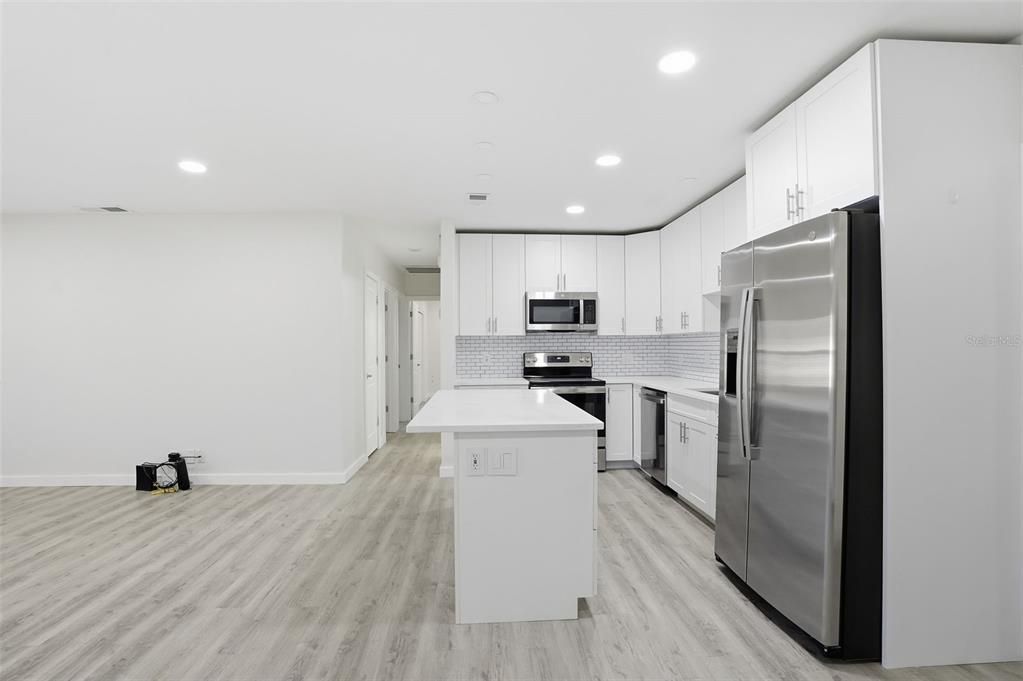 Active With Contract: $369,000 (3 beds, 2 baths, 1312 Square Feet)