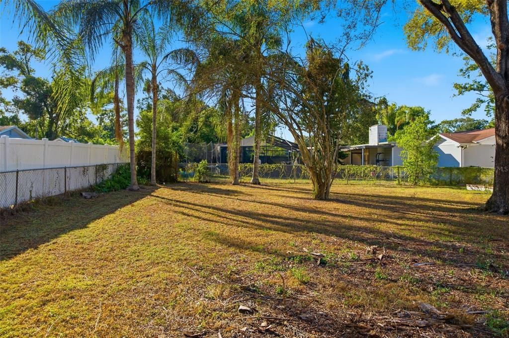 Active With Contract: $369,000 (3 beds, 2 baths, 1312 Square Feet)