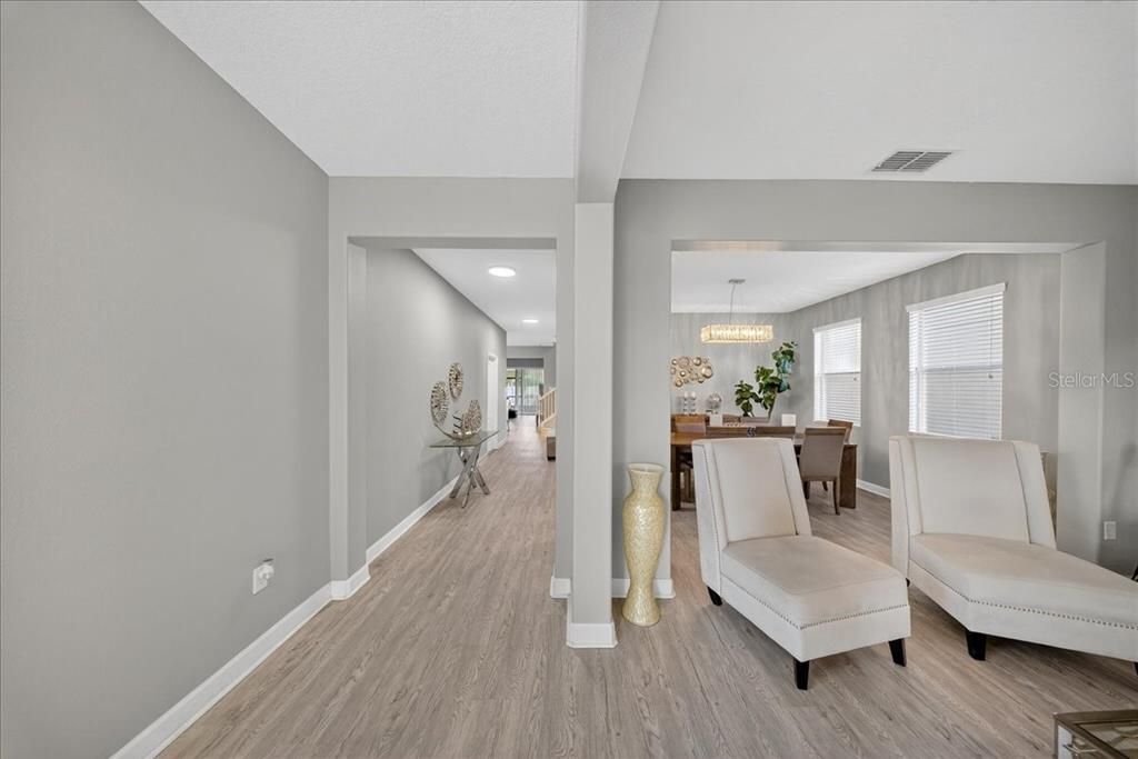 En Venta: $643,500 (4 camas, 3 baños, 2849 Pies cuadrados)