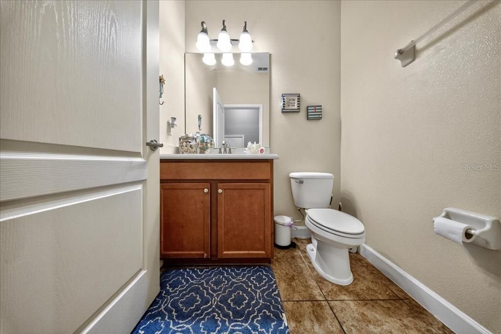 En Venta: $643,500 (4 camas, 3 baños, 2849 Pies cuadrados)