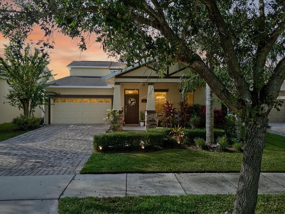 En Venta: $643,500 (4 camas, 3 baños, 2849 Pies cuadrados)