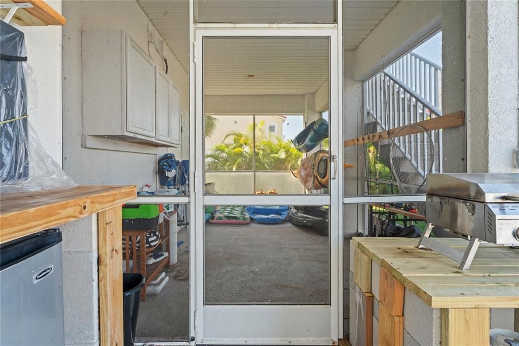 En Venta: $895,000 (3 camas, 3 baños, 1989 Pies cuadrados)