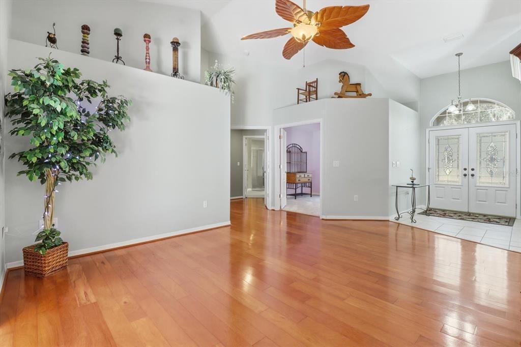 待售: $540,000 (3 贝兹, 2 浴室, 2635 平方英尺)