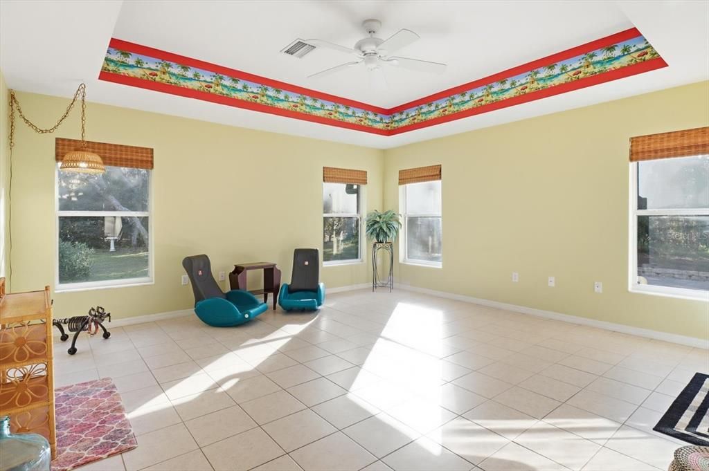 待售: $540,000 (3 贝兹, 2 浴室, 2635 平方英尺)