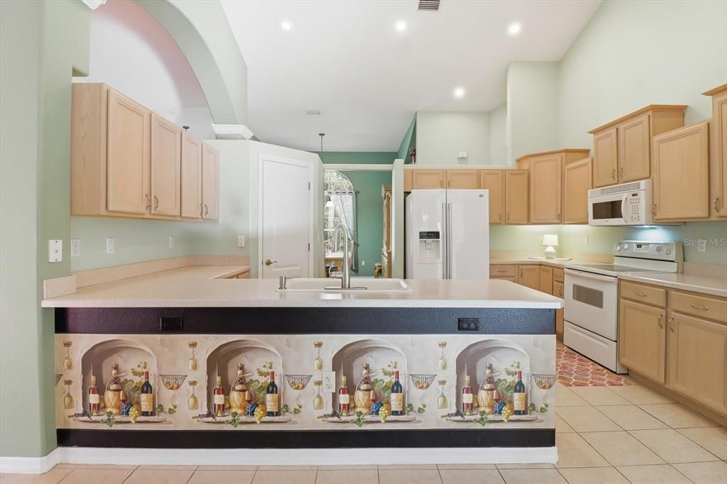 待售: $540,000 (3 贝兹, 2 浴室, 2635 平方英尺)