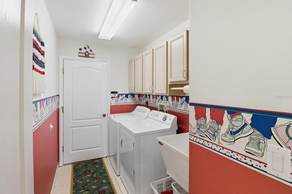 待售: $540,000 (3 贝兹, 2 浴室, 2635 平方英尺)