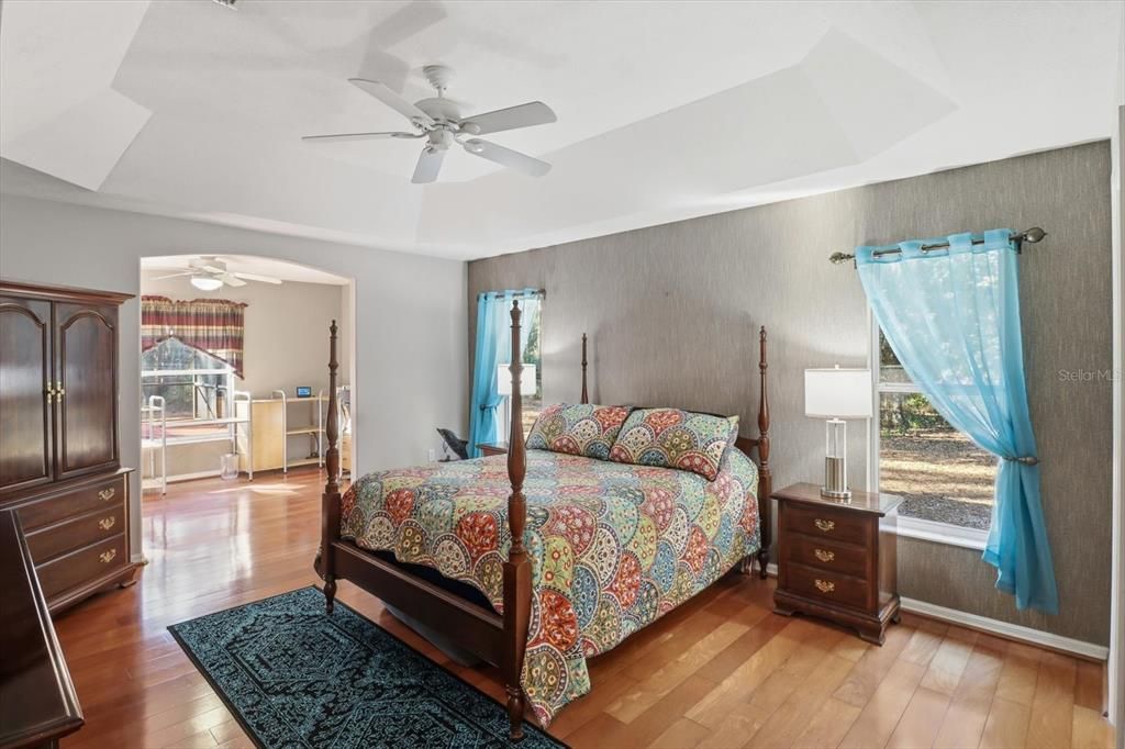 待售: $540,000 (3 贝兹, 2 浴室, 2635 平方英尺)