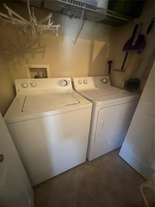 合同活跃: $215,000 (3 贝兹, 2 浴室, 1291 平方英尺)