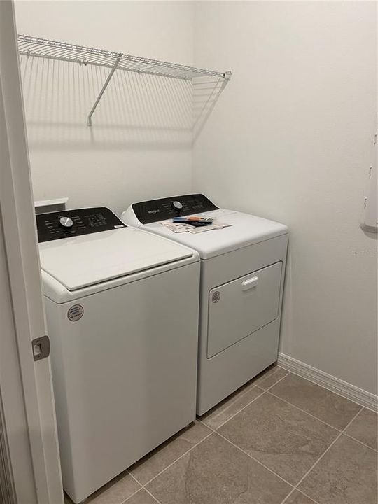 出租: $2,700 (3 贝兹, 3 浴室, 1850 平方英尺)