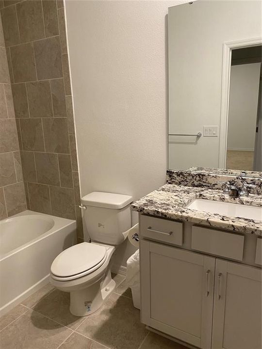 出租: $2,700 (3 贝兹, 3 浴室, 1850 平方英尺)