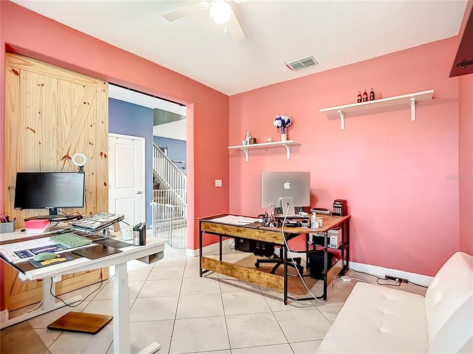 For Sale: $550,000 (4 beds, 3 baths, 2555 Square Feet)