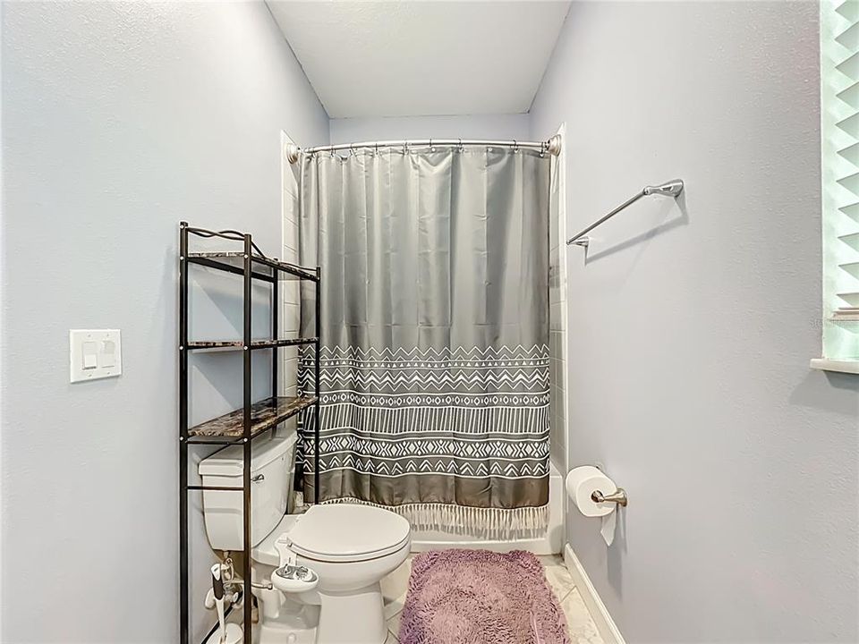 For Sale: $550,000 (4 beds, 3 baths, 2555 Square Feet)