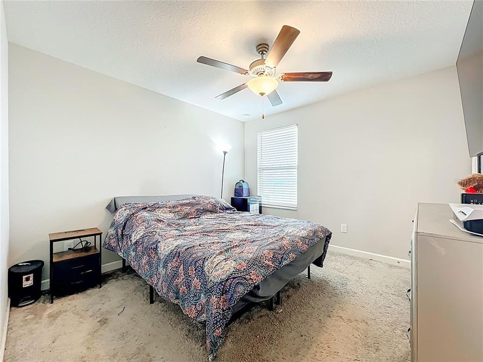 For Sale: $550,000 (4 beds, 3 baths, 2555 Square Feet)