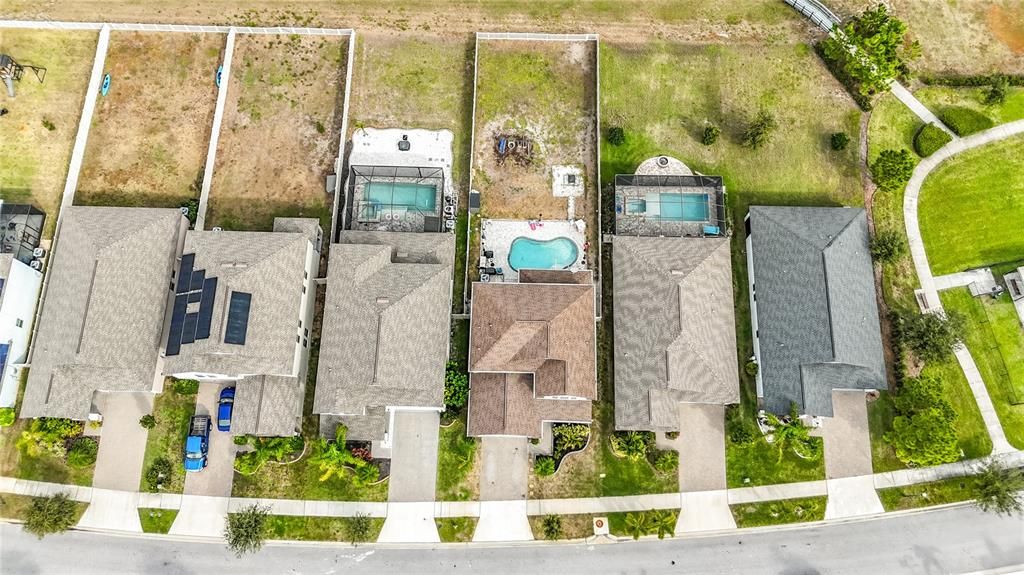 For Sale: $550,000 (4 beds, 3 baths, 2555 Square Feet)