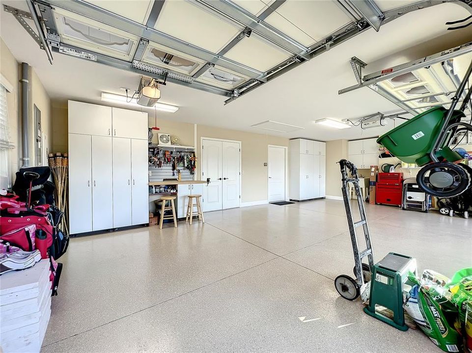 For Sale: $865,000 (3 beds, 2 baths, 1925 Square Feet)