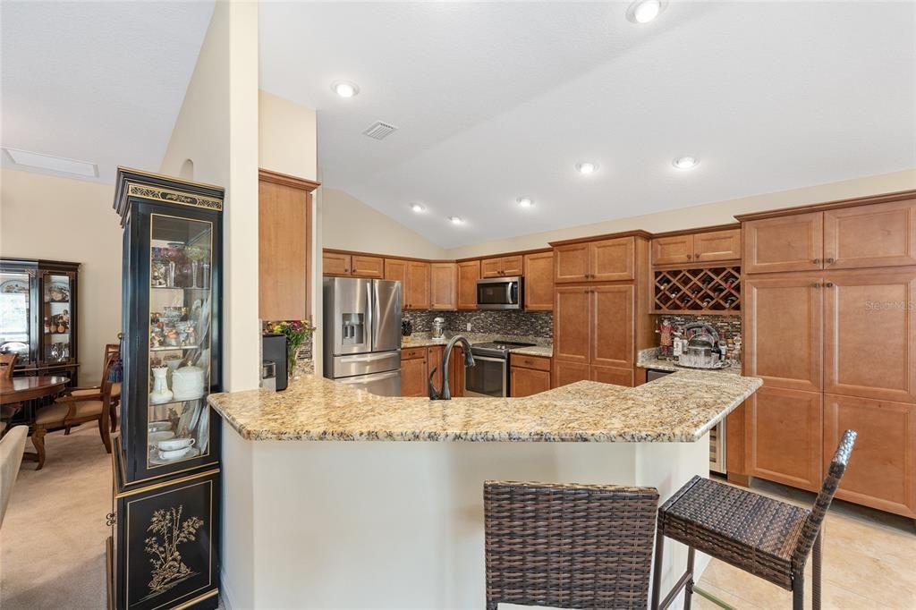 For Sale: $865,000 (3 beds, 2 baths, 1925 Square Feet)