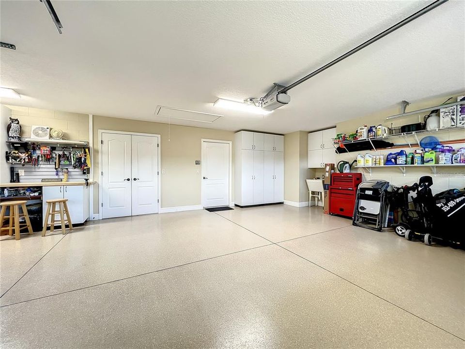 For Sale: $865,000 (3 beds, 2 baths, 1925 Square Feet)