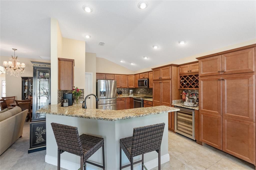 For Sale: $865,000 (3 beds, 2 baths, 1925 Square Feet)