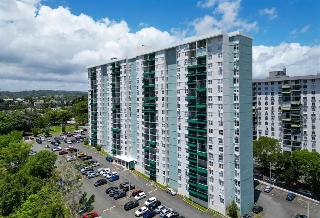 Под контрактом: $225,000 (2 спален, 1 ванн, 889 Квадратных фут)