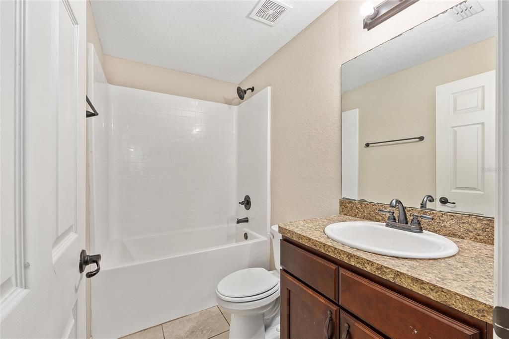 For Sale: $236,500 (3 beds, 2 baths, 1331 Square Feet)