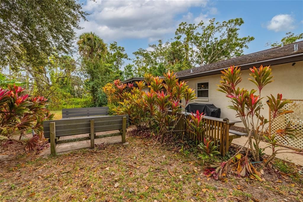 For Sale: $345,000 (3 beds, 2 baths, 1288 Square Feet)