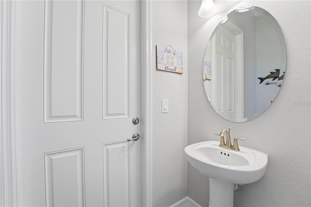 En Venta: $615,000 (4 camas, 2 baños, 2362 Pies cuadrados)