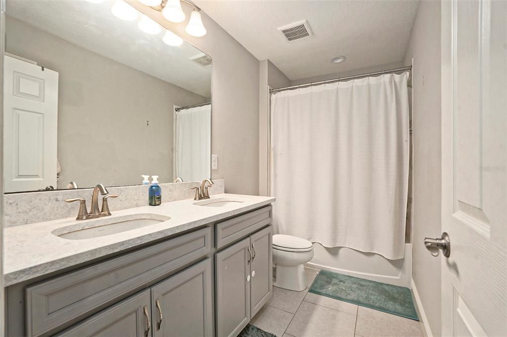 For Sale: $599,000 (5 beds, 3 baths, 3396 Square Feet)