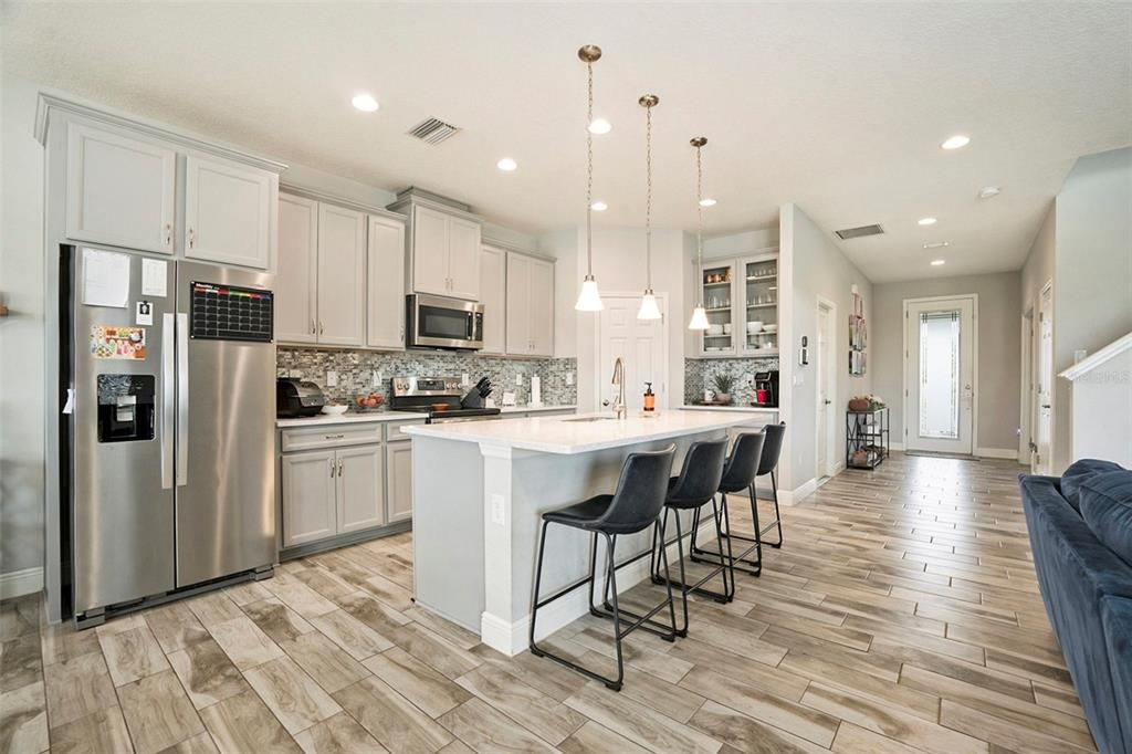 For Sale: $599,000 (5 beds, 3 baths, 3396 Square Feet)