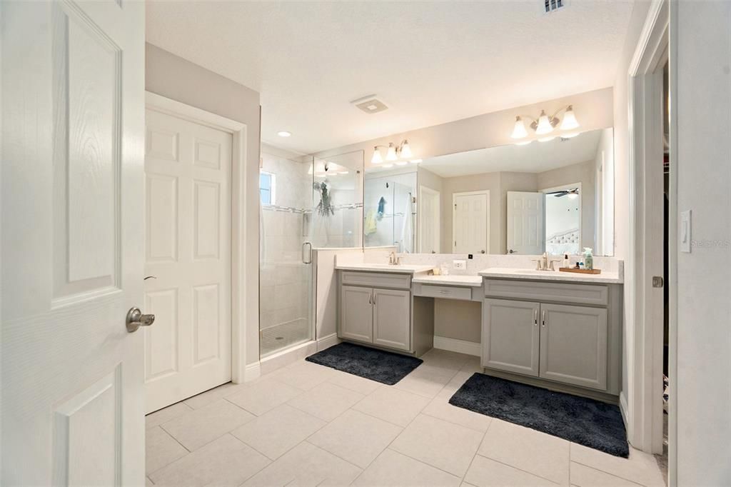 For Sale: $599,000 (5 beds, 3 baths, 3396 Square Feet)