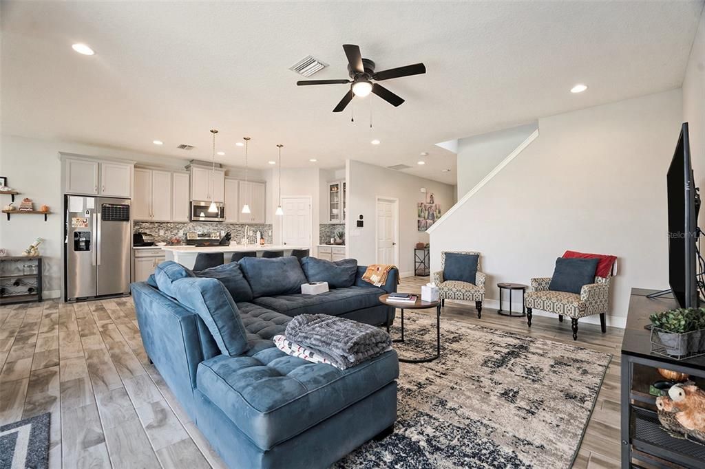 For Sale: $599,000 (5 beds, 3 baths, 3396 Square Feet)