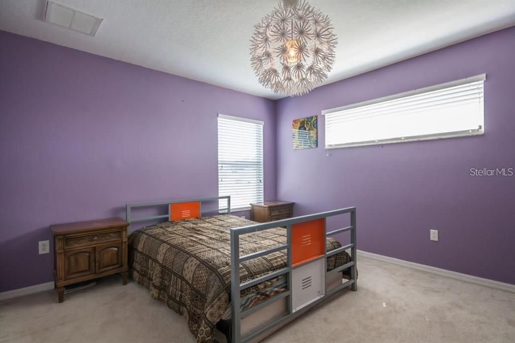 For Sale: $519,000 (5 beds, 4 baths, 2686 Square Feet)