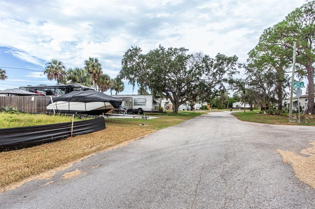 待售: $49,900 (0.11 acres)