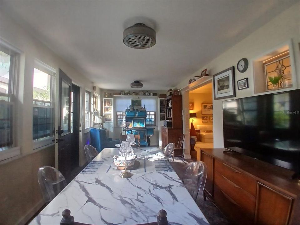 En Venta: $198,400 (2 camas, 2 baños, 1461 Pies cuadrados)