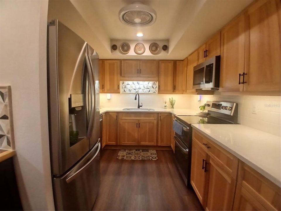 En Venta: $198,400 (2 camas, 2 baños, 1461 Pies cuadrados)