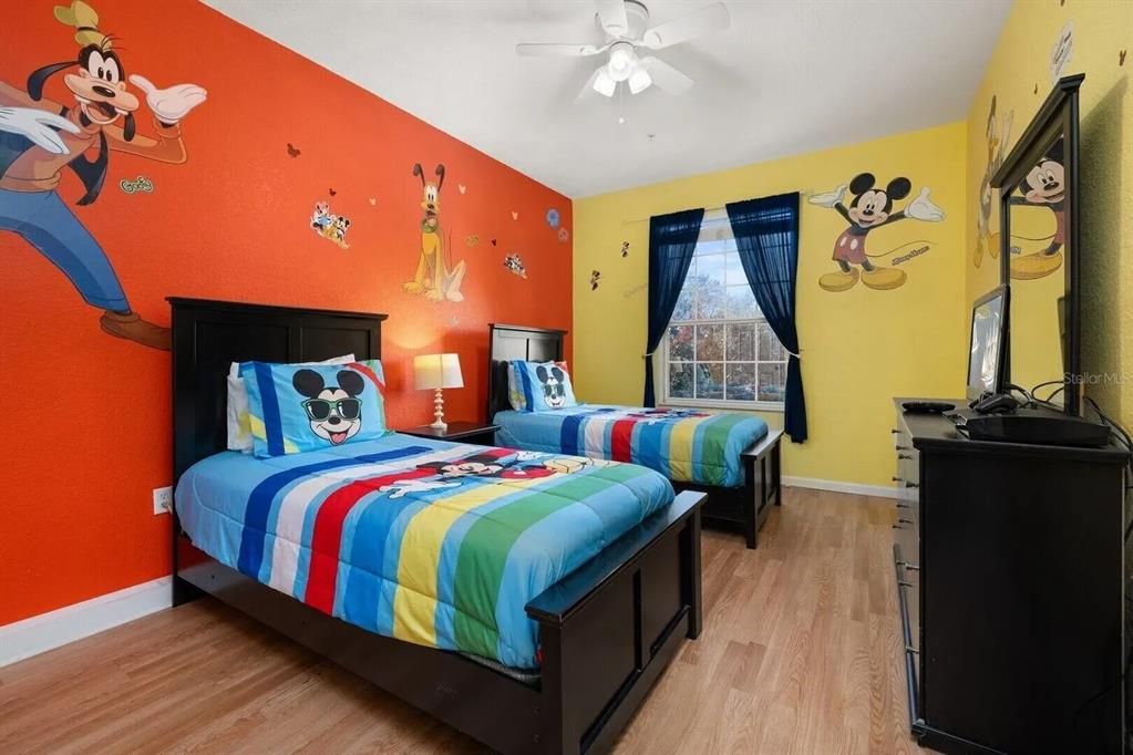 En Venta: $289,900 (2 camas, 2 baños, 1081 Pies cuadrados)