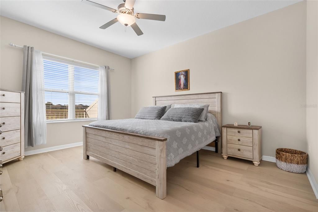 For Sale: $259,000 (3 beds, 2 baths, 1521 Square Feet)