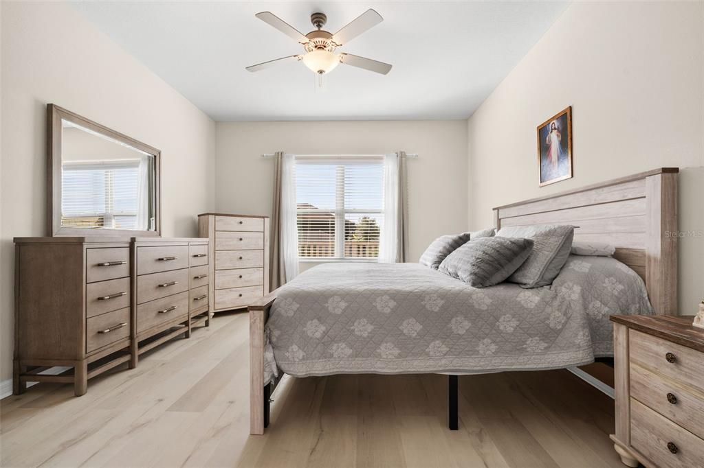 For Sale: $259,000 (3 beds, 2 baths, 1521 Square Feet)