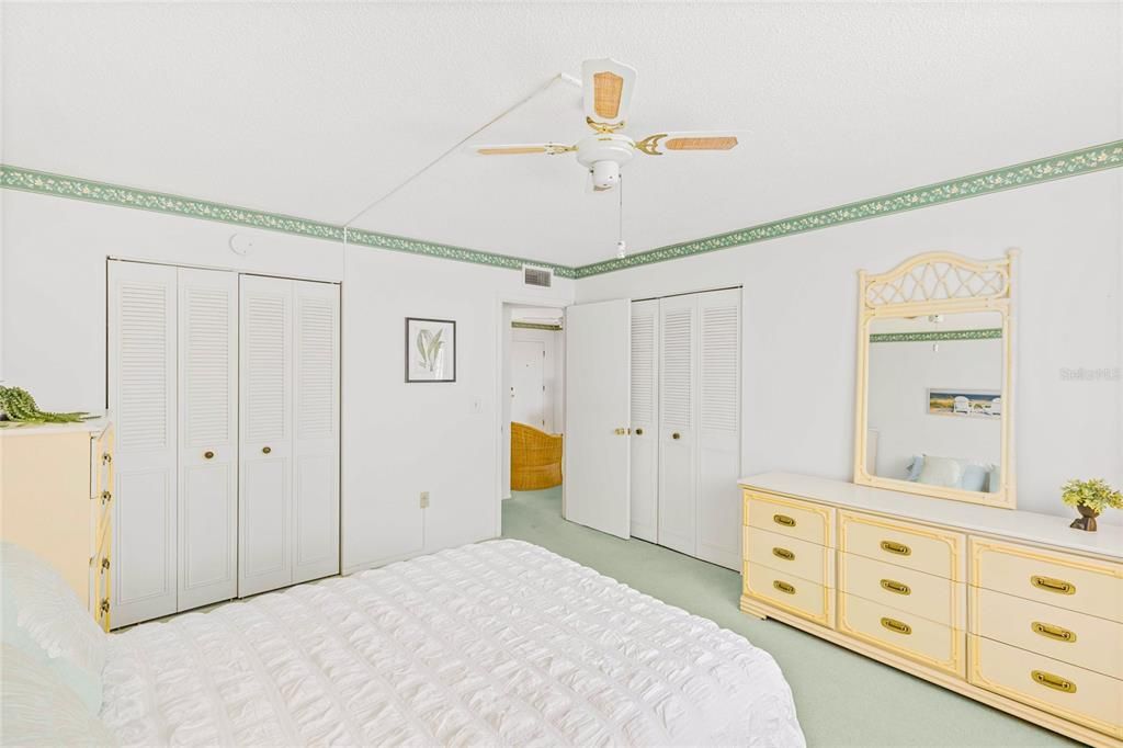 For Sale: $99,000 (1 beds, 1 baths, 750 Square Feet)