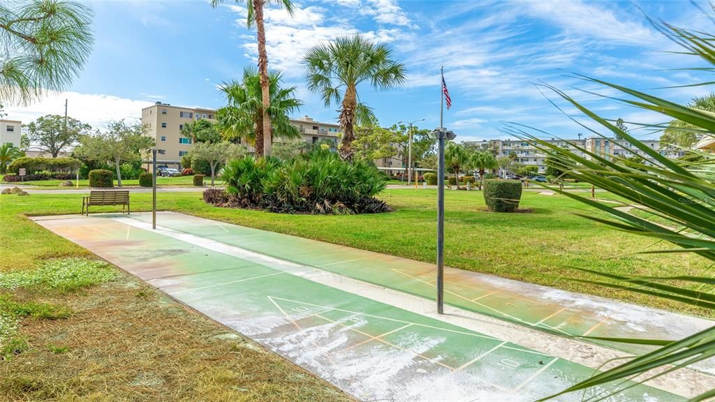 For Sale: $99,000 (1 beds, 1 baths, 750 Square Feet)