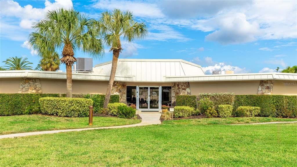 For Sale: $99,000 (1 beds, 1 baths, 750 Square Feet)