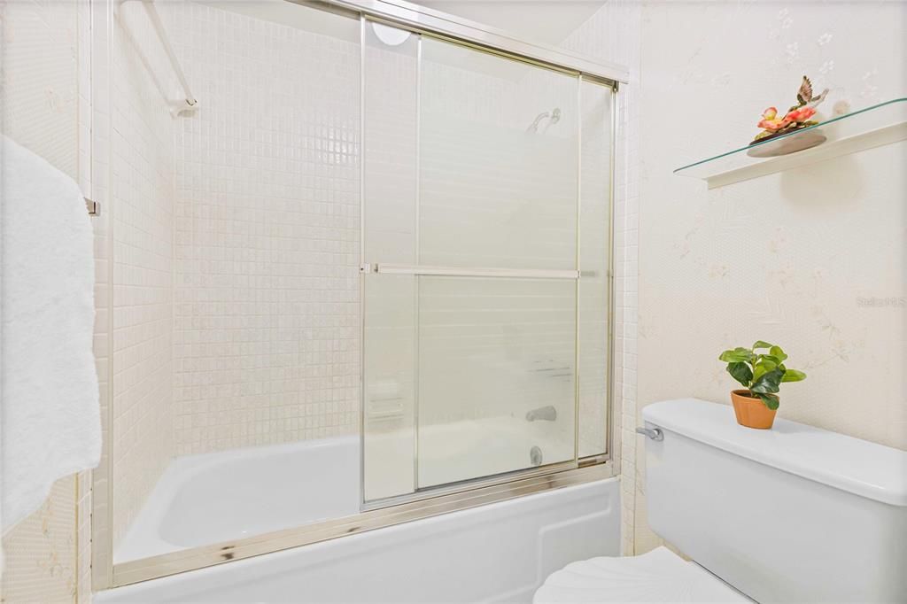 For Sale: $99,000 (1 beds, 1 baths, 750 Square Feet)