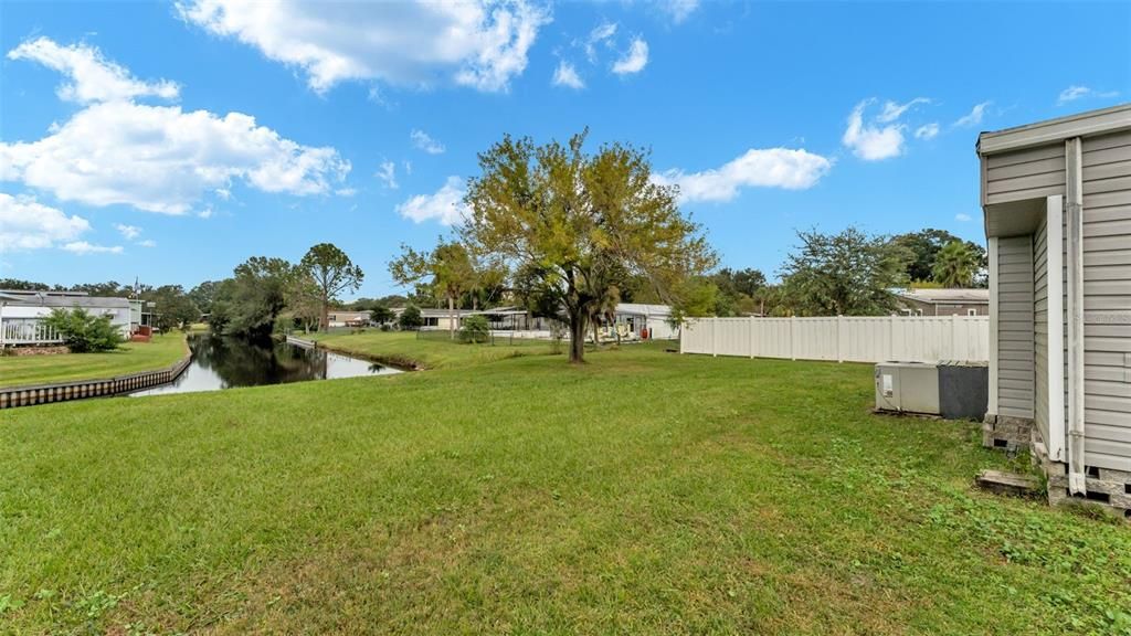 For Sale: $219,000 (2 beds, 2 baths, 1242 Square Feet)