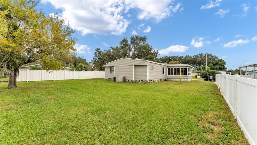 For Sale: $219,000 (2 beds, 2 baths, 1242 Square Feet)