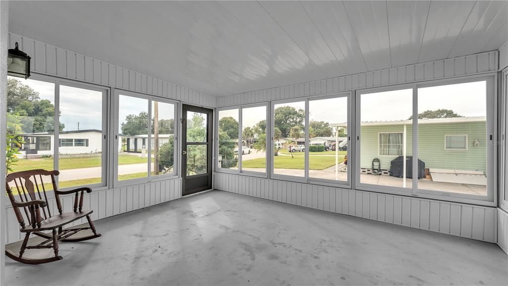 For Sale: $219,000 (2 beds, 2 baths, 1242 Square Feet)