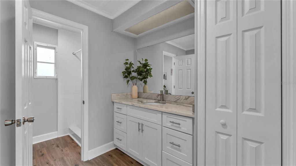 For Sale: $219,000 (2 beds, 2 baths, 1242 Square Feet)