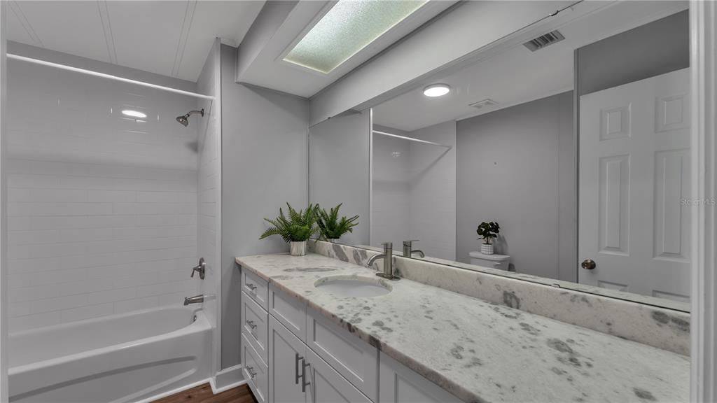 For Sale: $219,000 (2 beds, 2 baths, 1242 Square Feet)