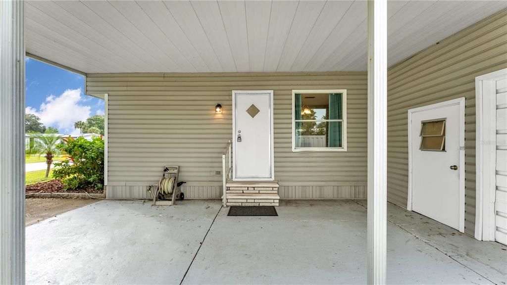 For Sale: $219,000 (2 beds, 2 baths, 1242 Square Feet)